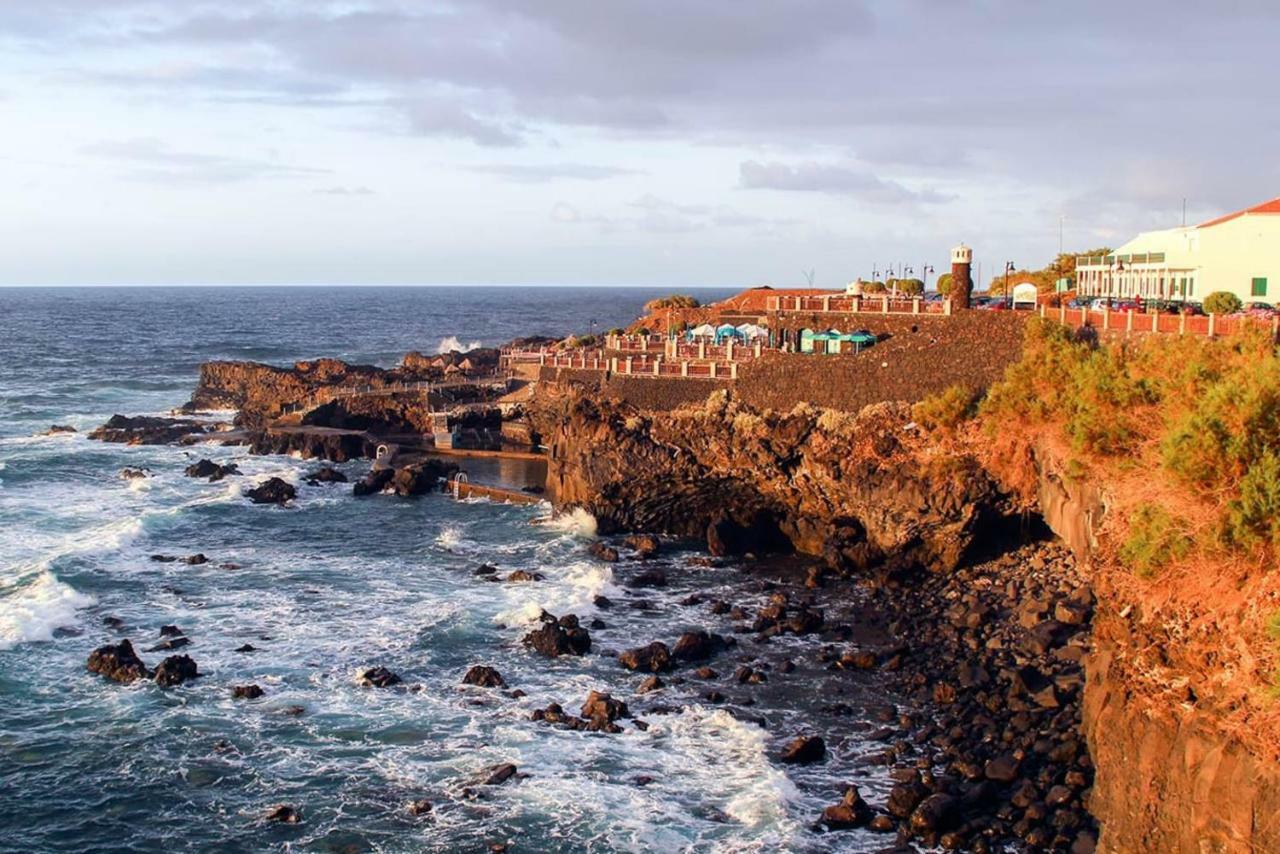 Primera línea en piscinas naturales. Barlovento Exterior foto
